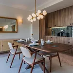 公寓 Upscale With Pool By Lovelystay