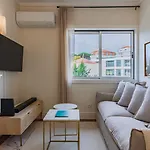 公寓 Upscale With Pool By Lovelystay 埃斯托利尔