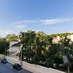 公寓 Upscale With Pool By Lovelystay *