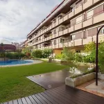 Upscale With Pool By Lovelystay * 埃斯托利尔