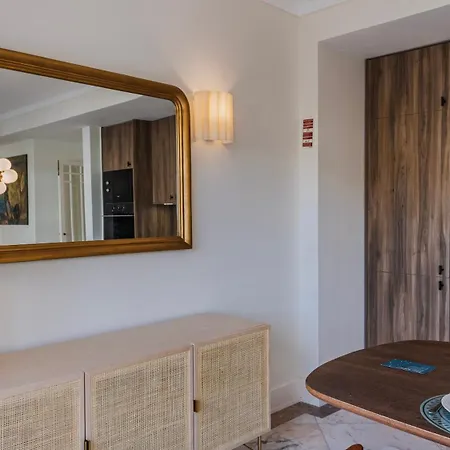 Upscale With Pool By Lovelystay *