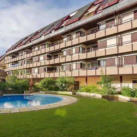Upscale With Pool By Lovelystay Lejlighed Estoril